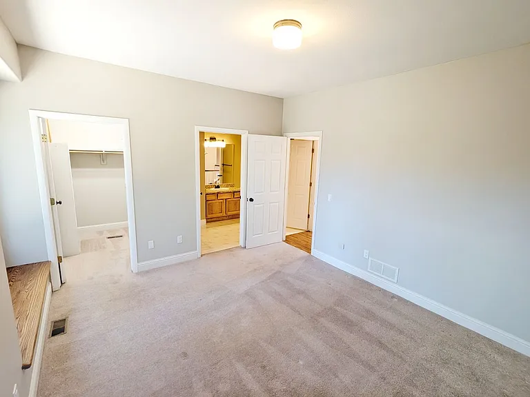 1291 Meadowlake Way — Photo 17