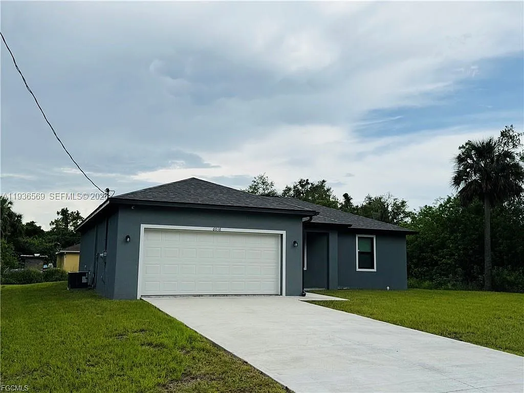 3 bed, 2.0 bath, $2,200 — Photo 3