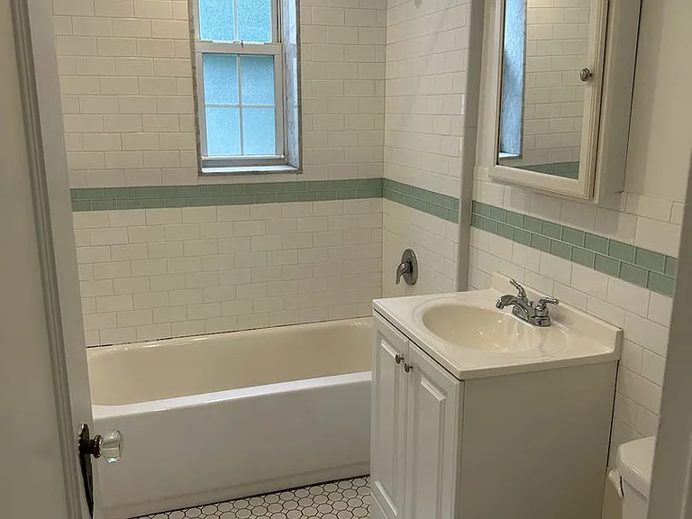 The Royal York Apartments — Photo 112