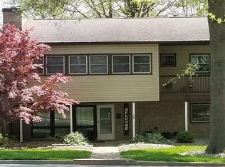 100 Theresa Dr, Troy, IL