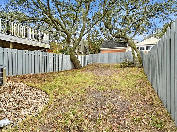 3rd image of 4535 Ocean View Ave