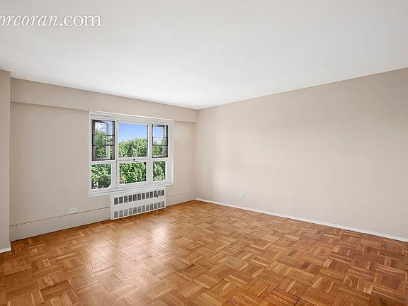 2nd image of 105 Ashland Pl #7E