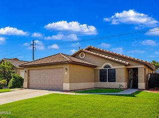 194 W SHANNON Street, Gilbert, AZ 85233