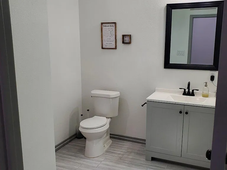 1360 W McNeill St #101 — Photo 3