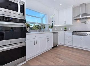 12148 Hatteras St, Valley Village, CA 91607