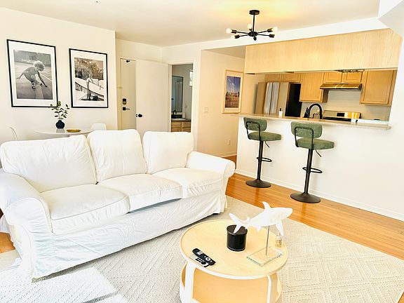4th image of 1318 16th St APT 106