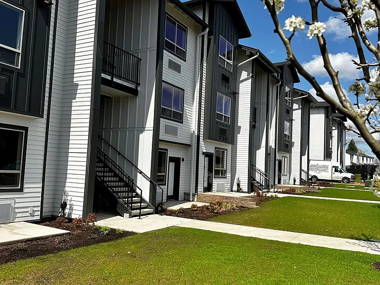 Anderson Court — Photo 3