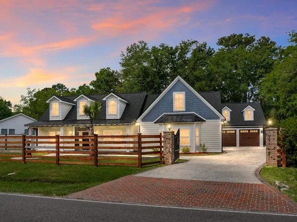 3257 Pinewood Dr, Ladson, SC 29456