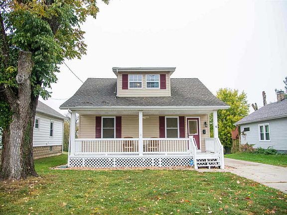 2nd image of 6 Sanders Dr