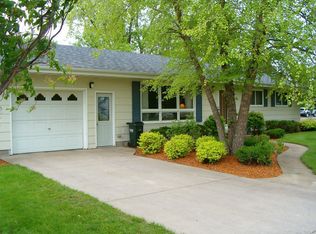 511 2nd St S, Grove City, MN 56243
