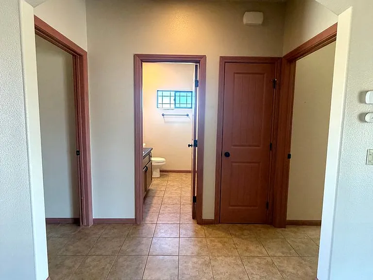 7425 Kellogg Ave — Photo 2