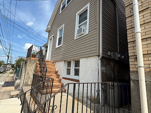 2nd image of 94 Gaston Ave Floor 2