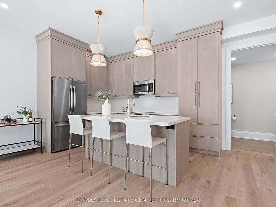 1st image of 37 Armstrong St #1