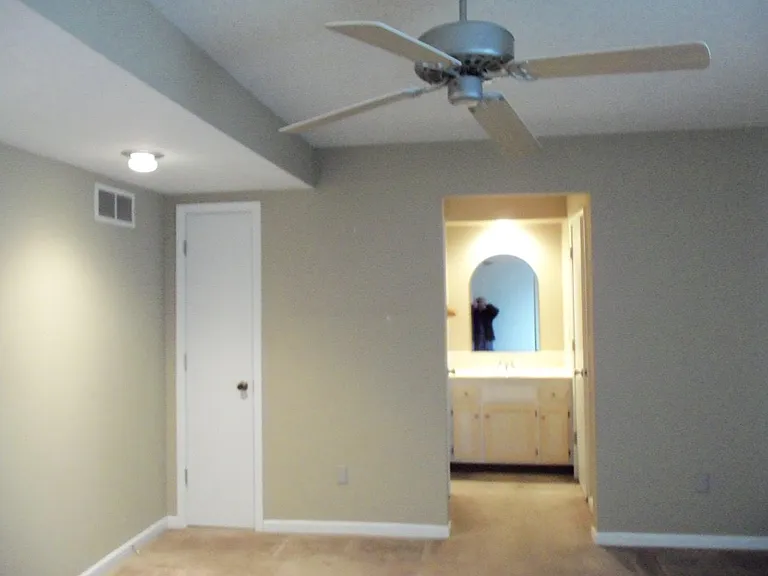 1414 Martway Cir #B — Photo 7