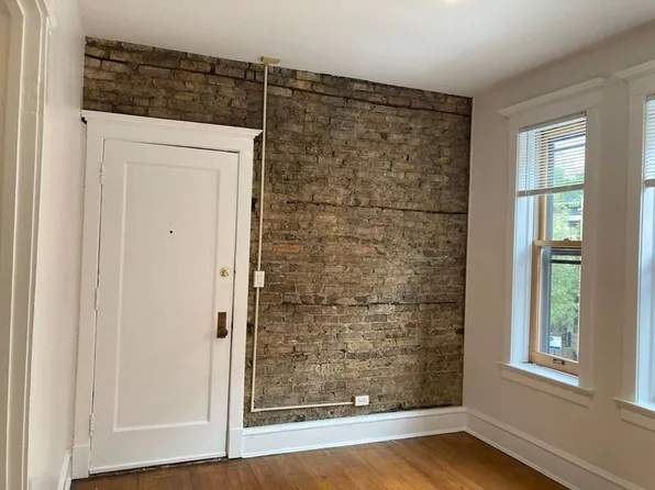 717-2 W Oakdale Ave #717-2, Chicago, IL 60657
