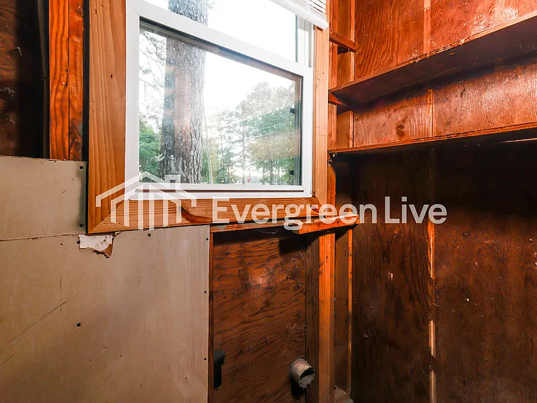 5574 Hartsdale Dr — Photo 14