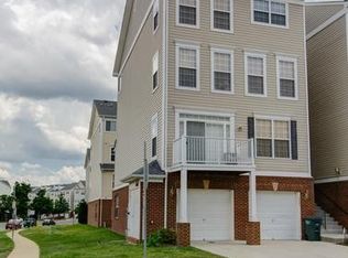 2503 Einstein St, Herndon, VA 20171