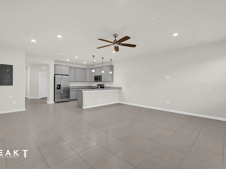 10877 Wooded Acre Aly — Photo 4