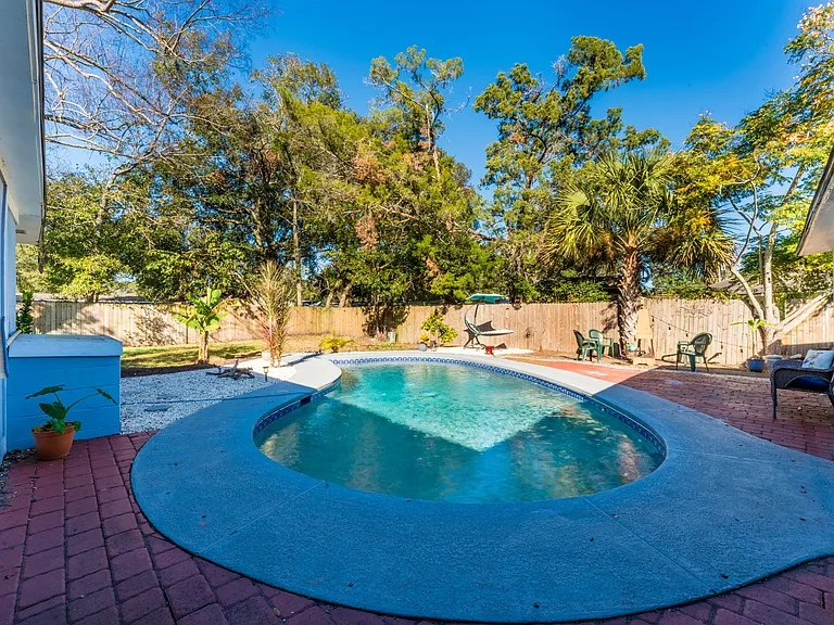10330 Agave Rd — Photo 32