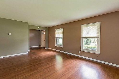 4th image of 10727 Wildwood Dr
