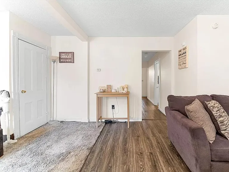 28 Telegraph St #2 — Photo 5