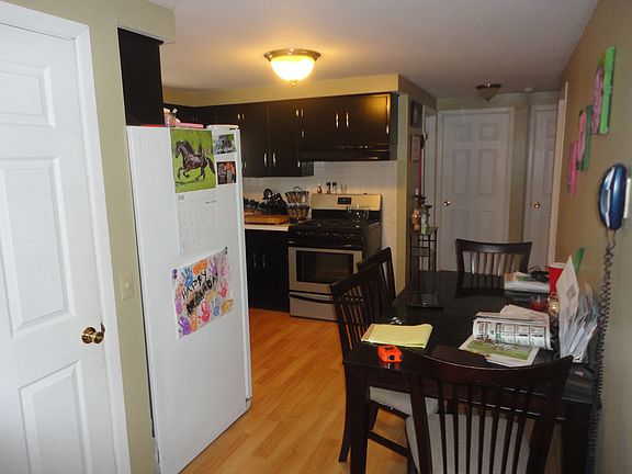 4th image of 35 N Seine Dr