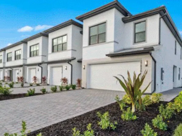 27902 Radiant Ct, Bonita Springs, FL