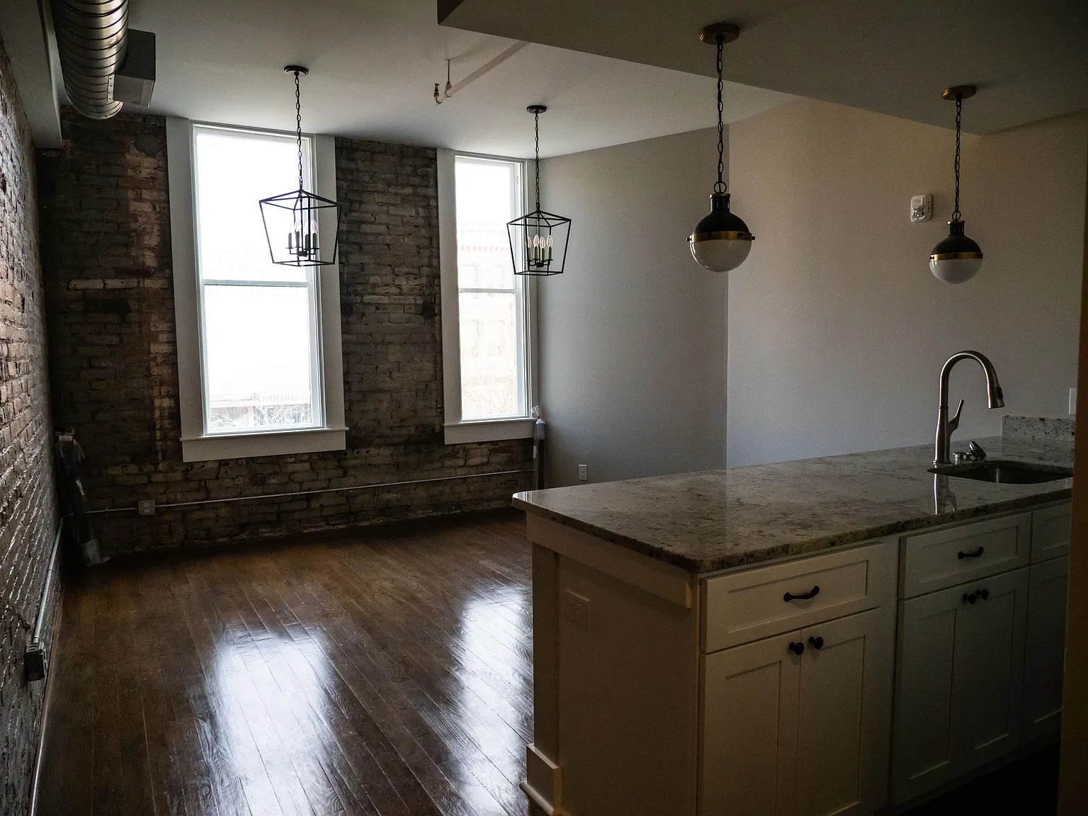 1 bed, 592 sqft, $1,200 — Photo 1