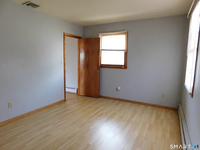 4754 Madison Ave — Photo 6
