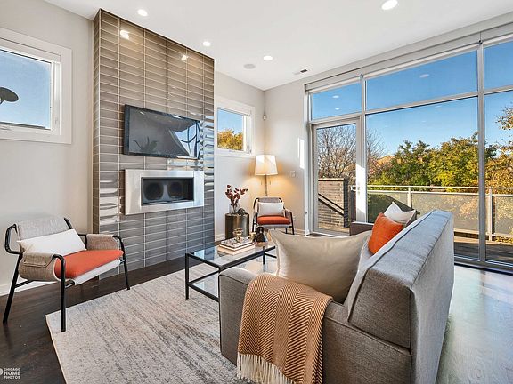 3rd image of 1509 N Campbell Ave #3S