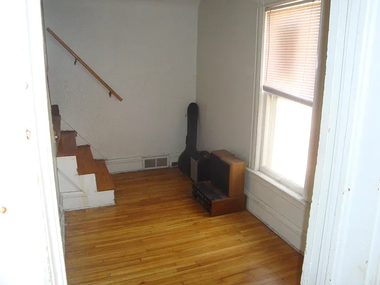 1072 25th Ave SE — Photo 5