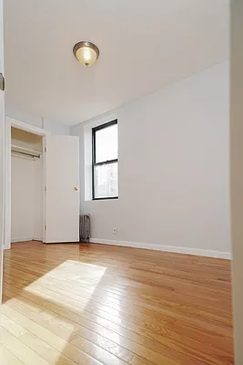 Rented by Dom & E Property Management | media 34