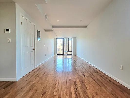 Rented by AZ REALTY NYC LLC | media 22