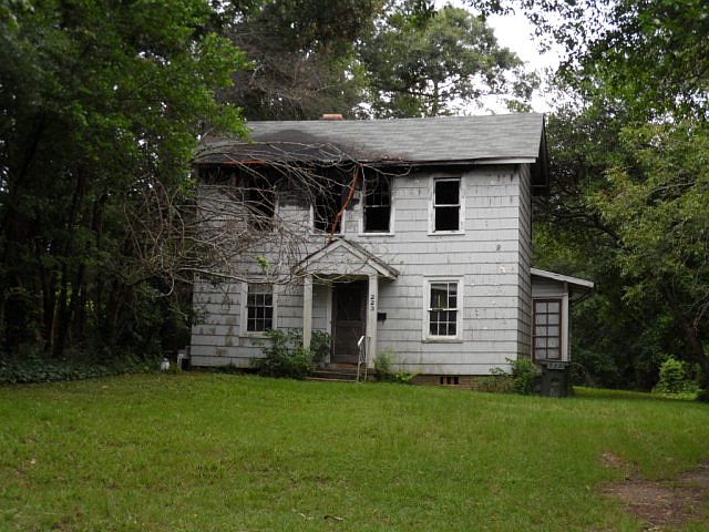 2nd image of 221 Hardaway St