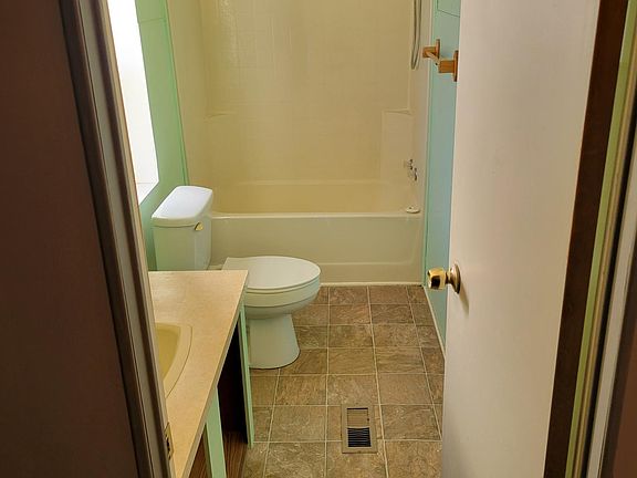 3rd image of 2241 E Mustang Dr