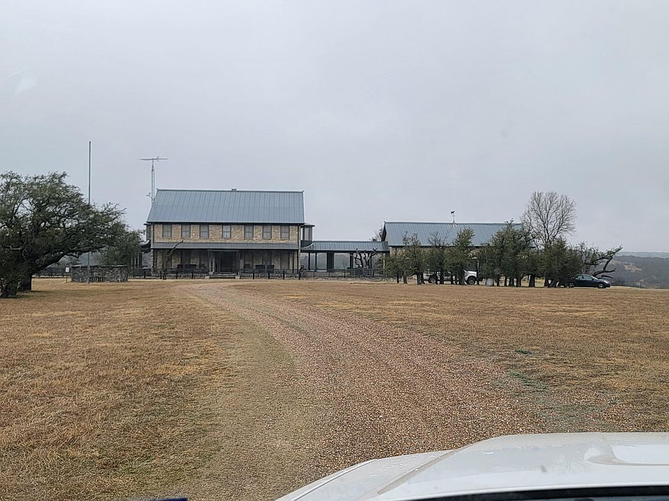 2nd image of 833 Private Road 1412
