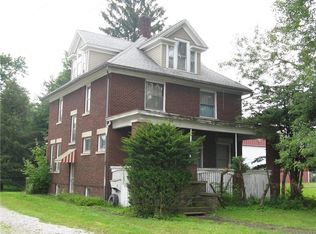 216 Wayne St, Corry, PA 16407