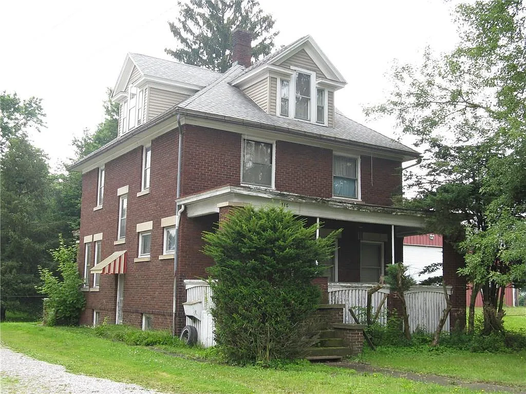 216 Wayne St photo 1