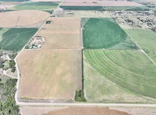 8100 N Maize Rd, Valley Center, KS 67147