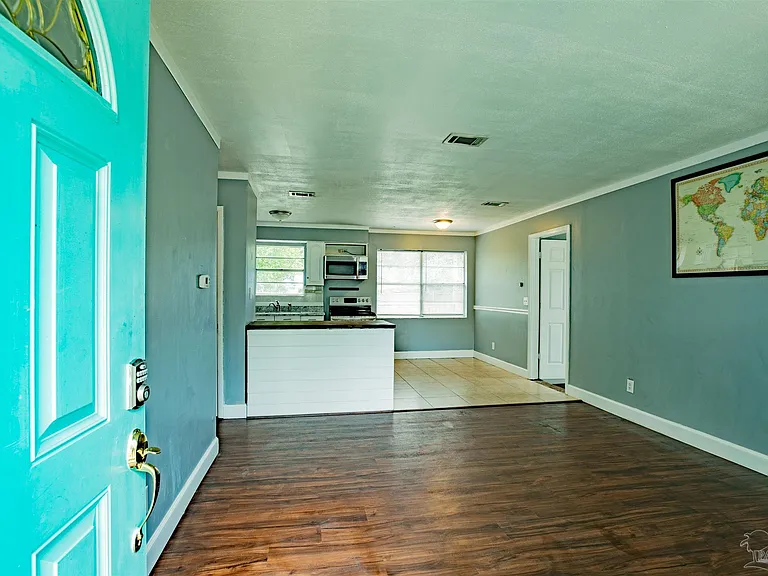 4381 Bixby Cir — Photo 3