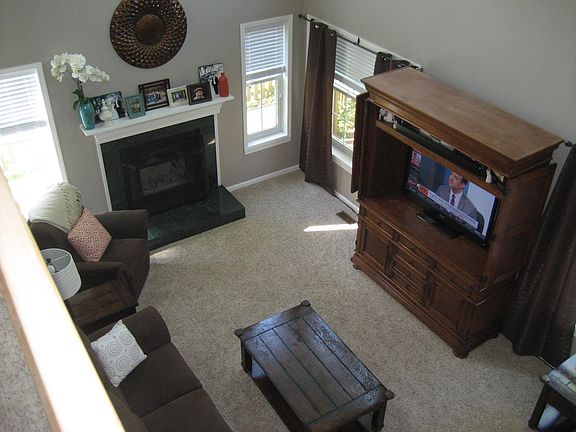 3rd image of 2075 Autumnhill Ct