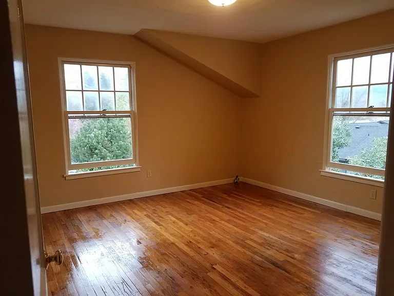 678 Normal Ave — Photo 6