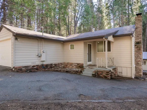 2814 Shady Ln, Pollock Pines, CA 95726