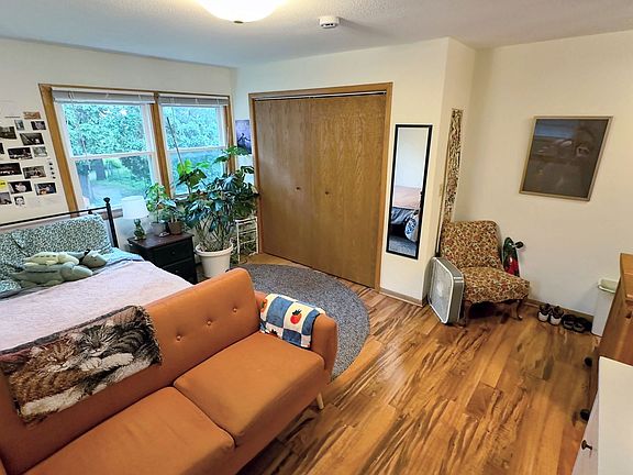 5th image of 18 Arthur Ave SE #1