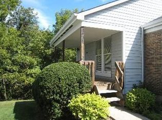2032 Stratford Ct, Loveland, OH 45140