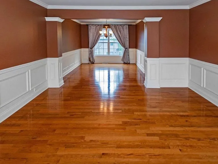6909 Gates Ln — Photo 3