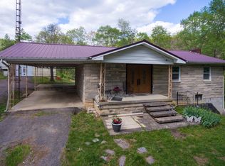 398 Lofty Heights Rd, Clay City, KY 40312
