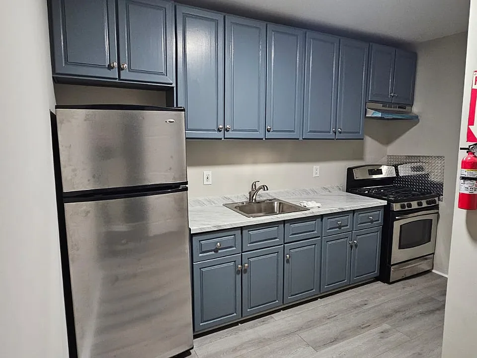 301 S Clinton Ave #1F