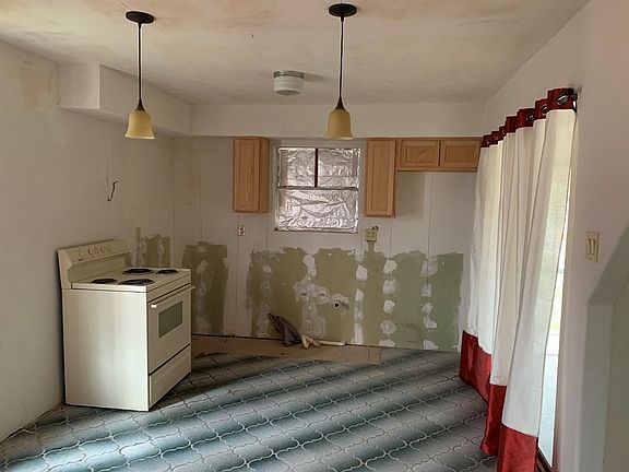 4th image of 1704 Buckley Ave