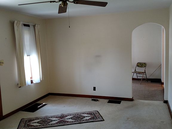 2nd image of 506 W Church St